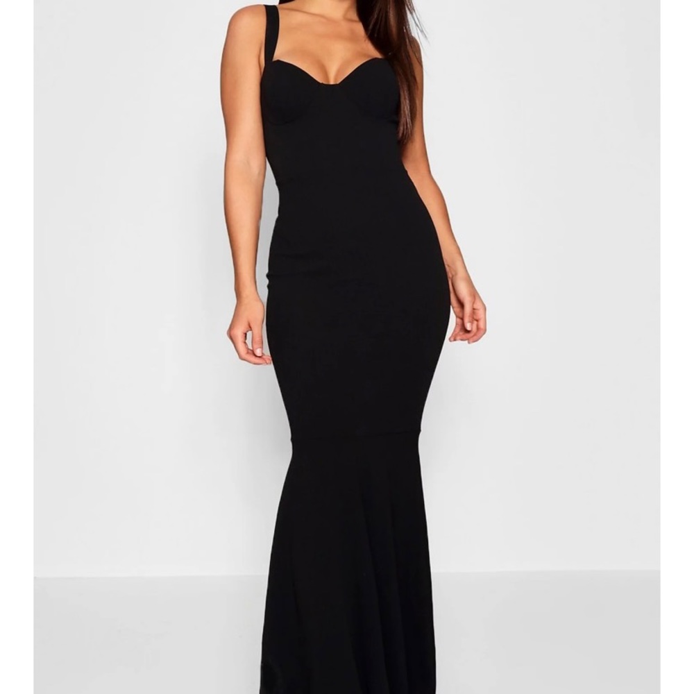 Brand New - Black, bustier, fishtail, sleeveless, maxi, mermaid dress